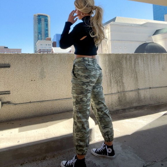 Bloomingdale's Pants - SANCTUARY camo joggers